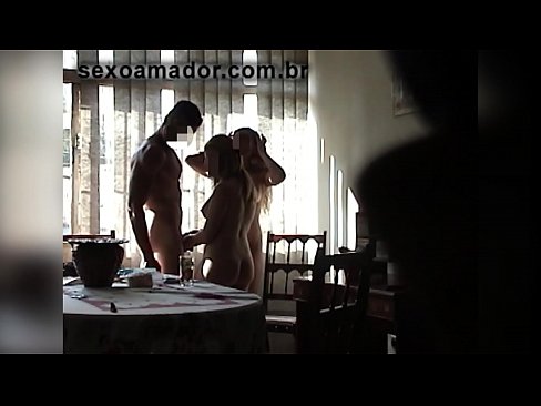❤️ Sexveninder inviterer en kæmpe mand og en trekant med ham Fucking video at da.com-porn-hat.ru ❌️❤