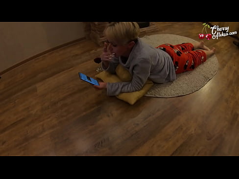 ❤️ Skør blondine suger kæmpe pik og hopper på den - analsex Fucking video at da.com-porn-hat.ru ❌️❤