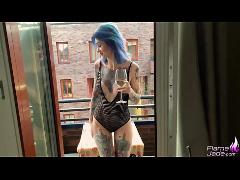 ❤️ Kæmpe pige suger med en sut og knepper lidenskabeligt under åben himmel Fucking video at da.com-porn-hat.ru ❌️❤